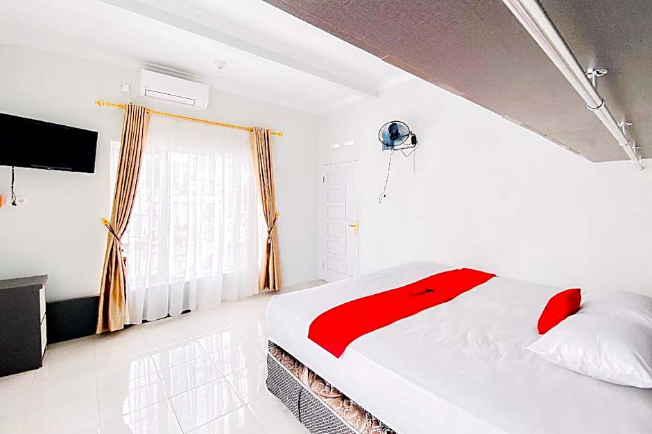 RedDoorz Syariah @ GCL Bukittinggi