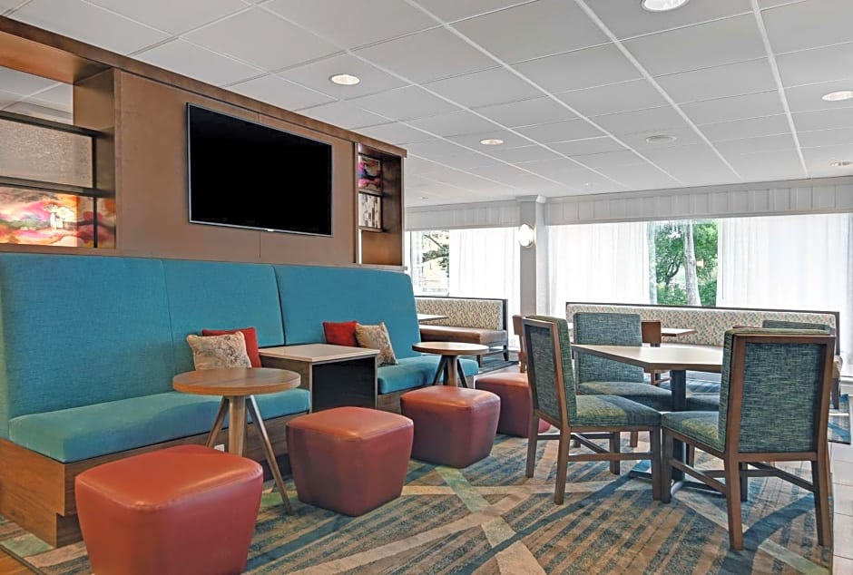 Hampton Inn By Hilton Charleston/Mount Pleasant-Patriots Point