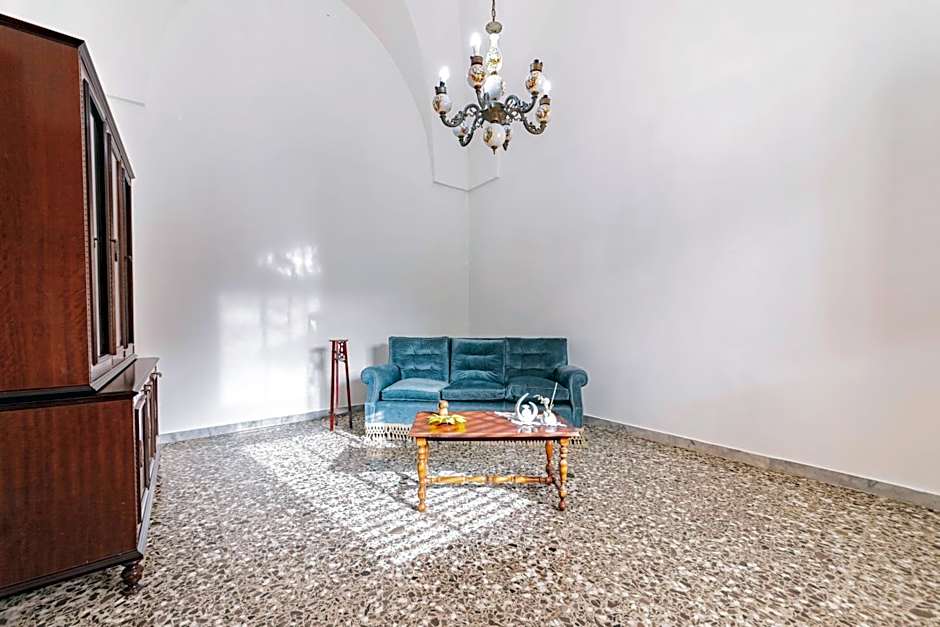 Lucy's Flat - Melendugno