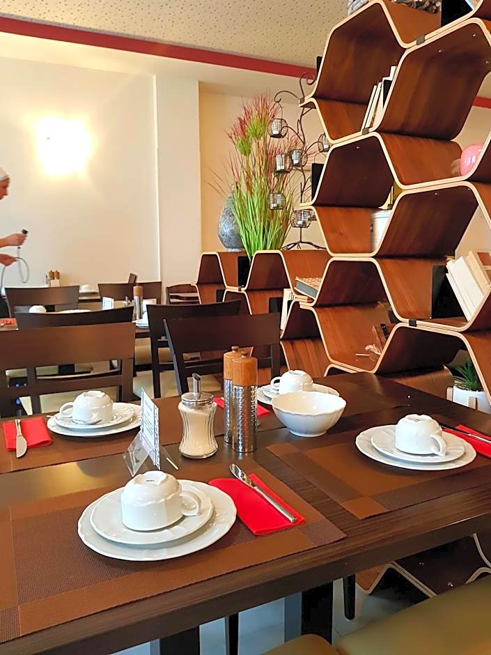 Hotel Luise Mannheim - by SuperFly Hotels