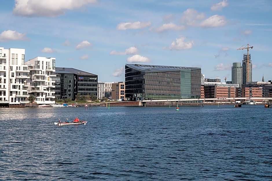 The Pier apartments by Daniel&Jacob's