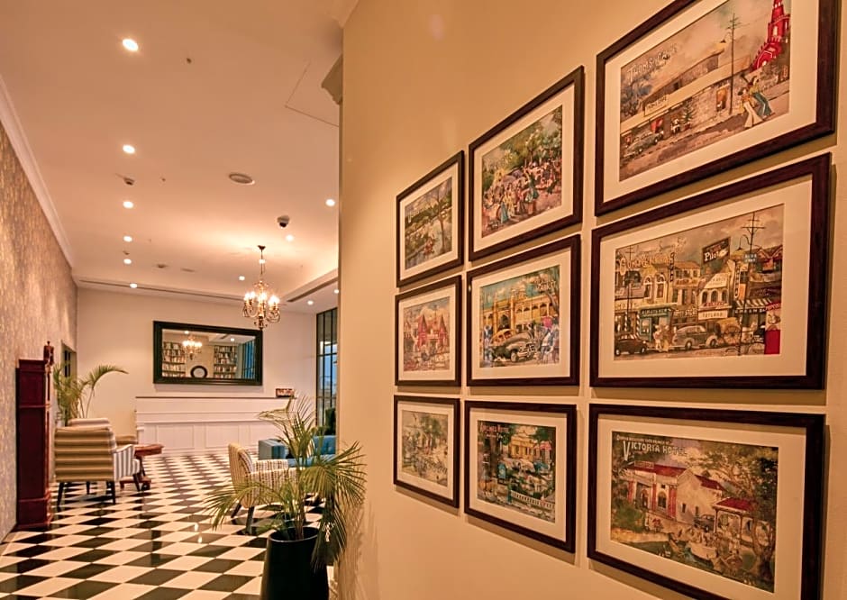 The Waverly Hotel & Residences