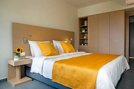 Superior One-Bedroom Apartment