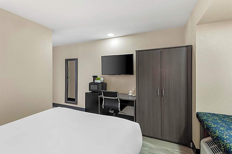 Sonesta Essential Hotels Longview