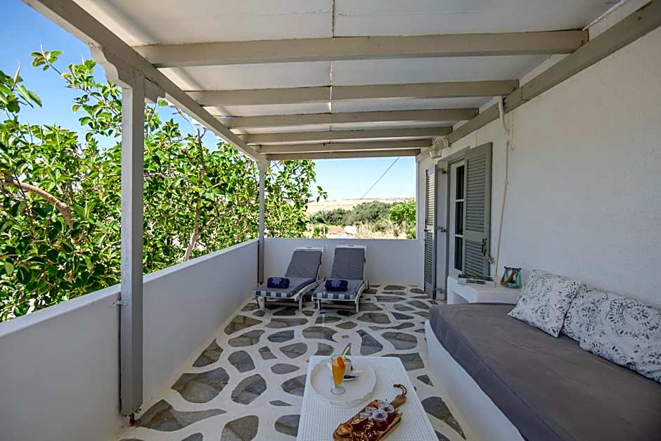 Margarita Studios Ambelas