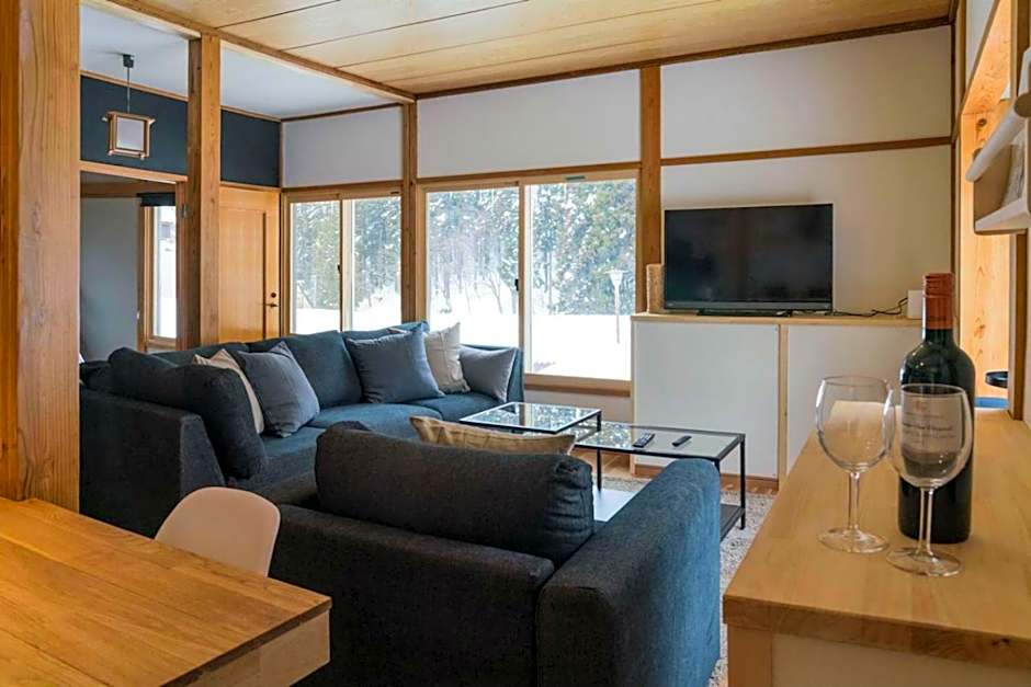 Nozawa Gondola Apartments