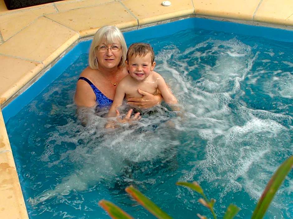 Streaky Bay Motel and Villas