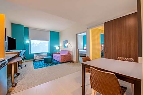 1 King Bed 1 Bedroom Suite