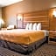 Quality Inn & Suites Near Six Flags - Austell
