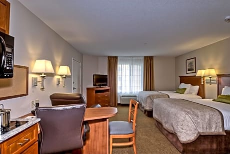 Studio Suite with Two Queen Beds