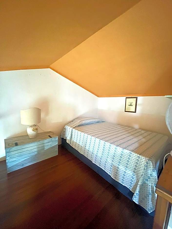 Amazing house 10 min by car from the beach