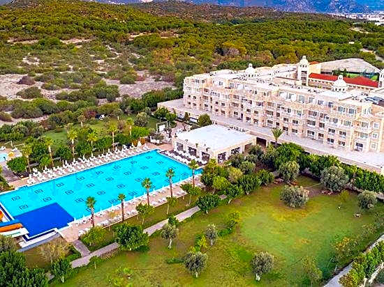 ANDRIAKE BEACH CLUB HOTEL