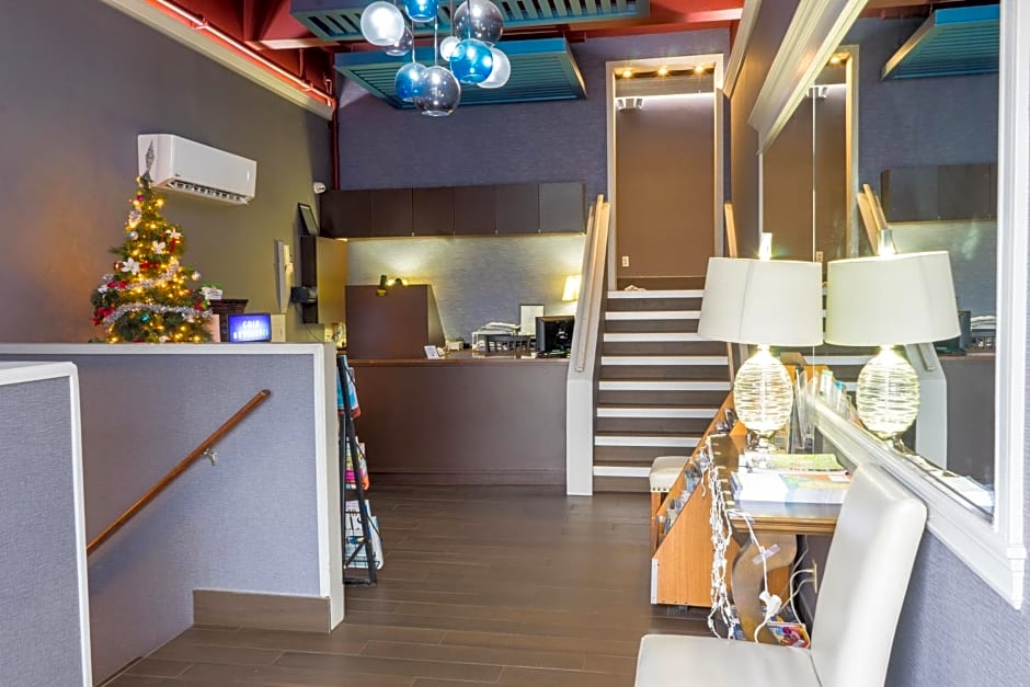 Kalika Hotel