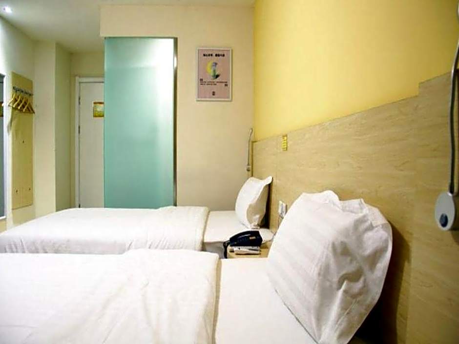 7 Days Inn Xi'an Anyuanmen Metro Station Beishaomen