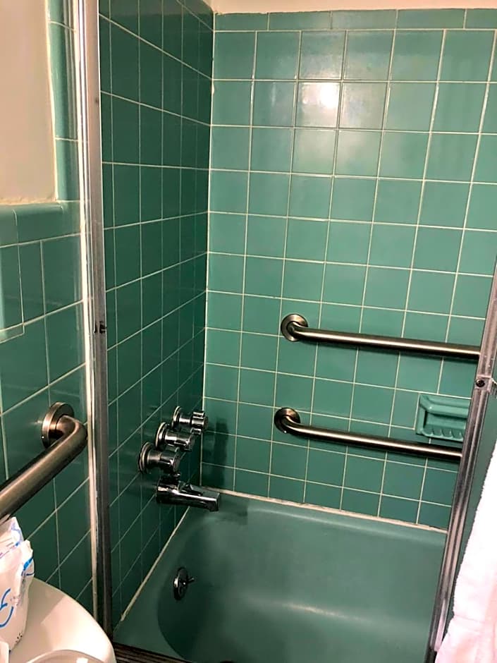 May-Dee Suites in Florida