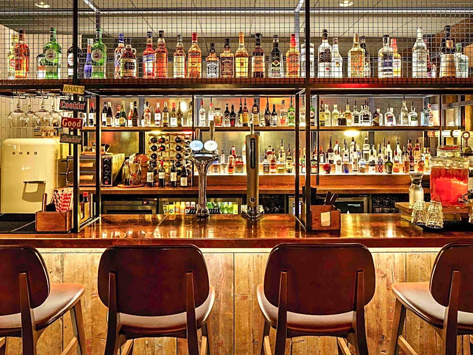 Ibis Manchester Centre 96 Portland Street