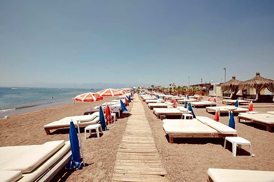 Laren Sea Side Hotel Spa