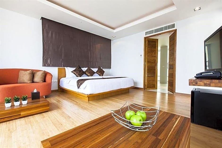 KC Beach Club & Pool Villas