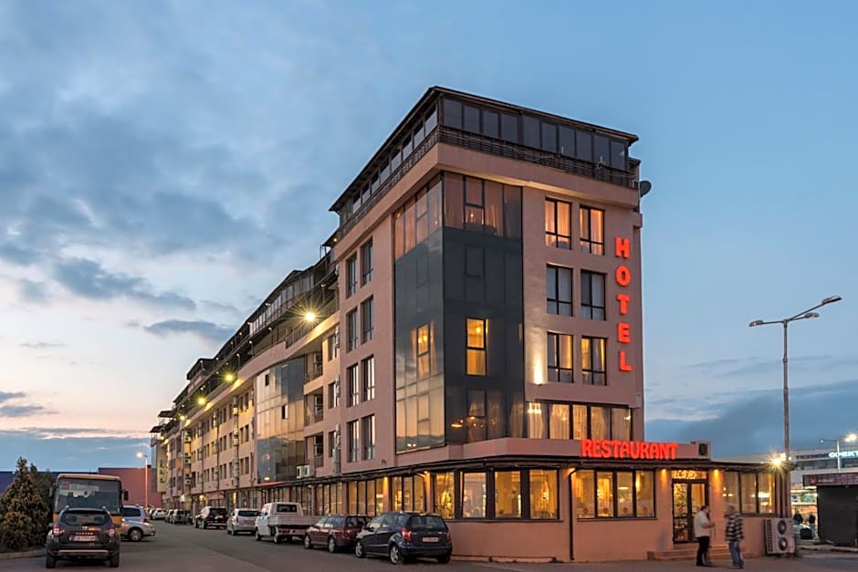 Avenue Hotel