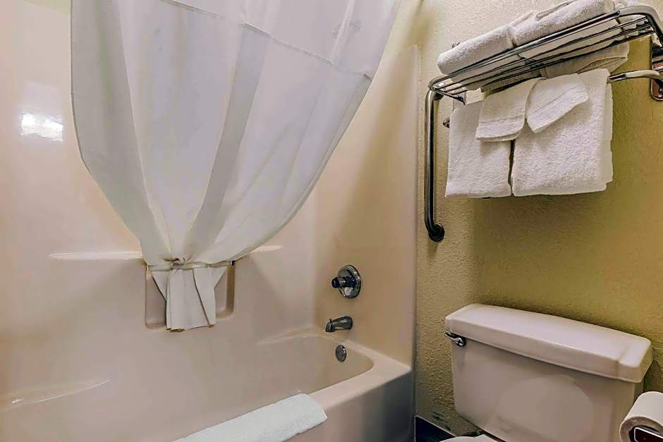 Quality Inn Sycamore