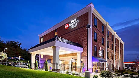 Best Western Plus College Park Hotel
