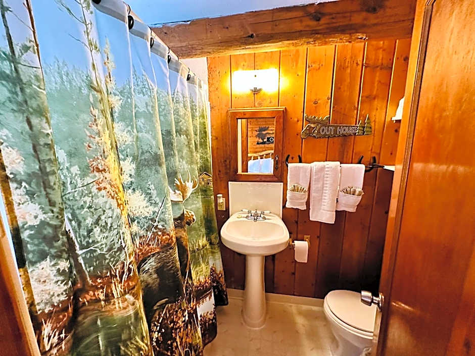 Ute Bluff Lodge, Cabins and RV park