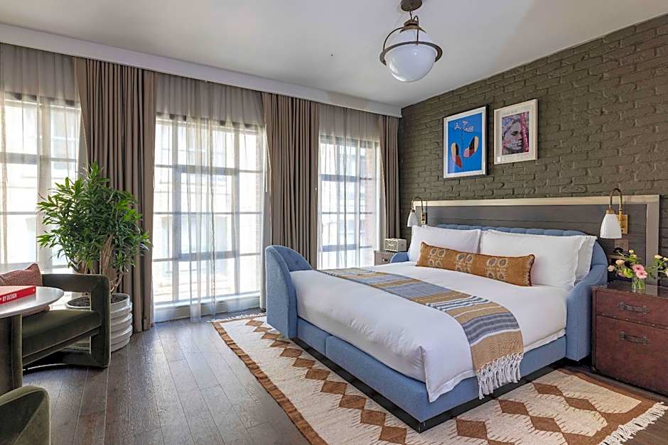 Photo 1 of 16 of Grand Junior Suite