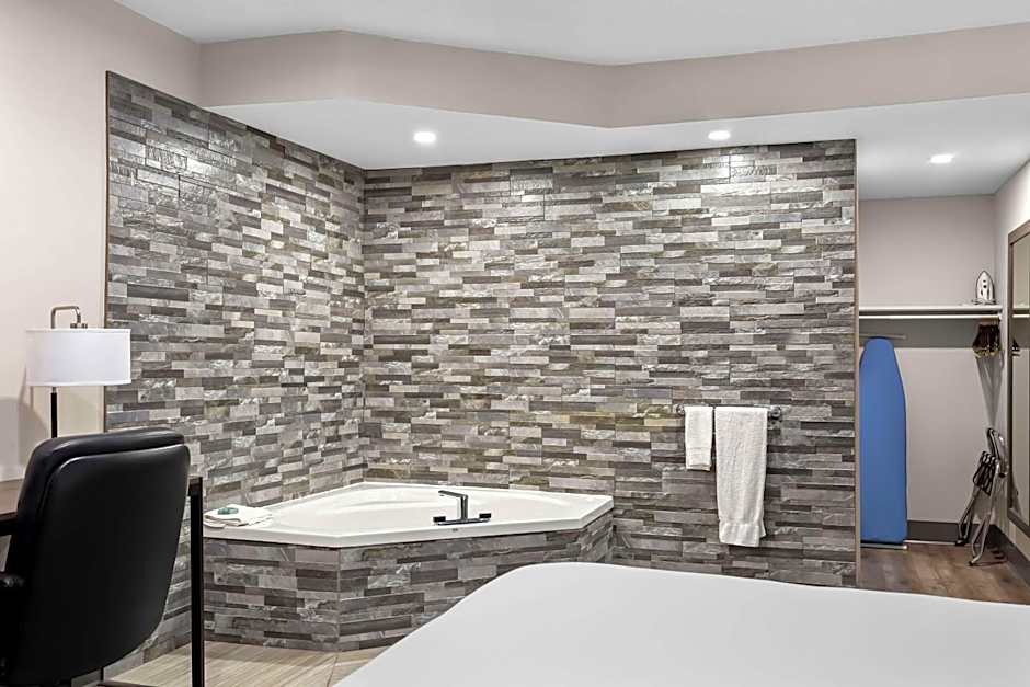 SureStay Plus by Best Western Windsor