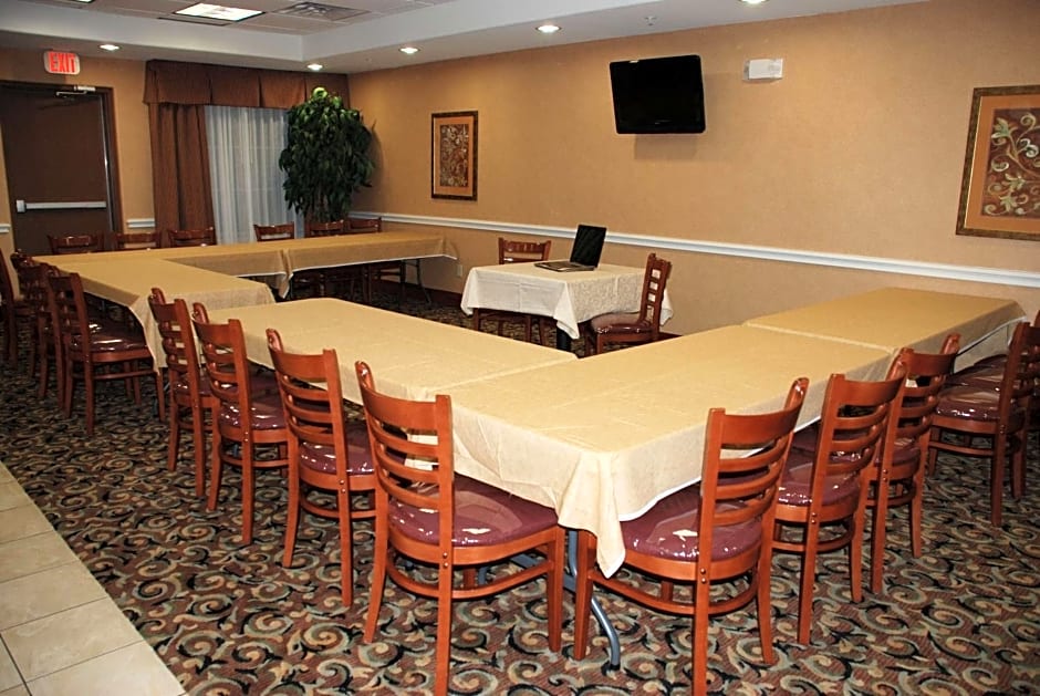 Best Western Plus San Antonio East Inn & Suites