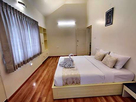 Family Room Non View