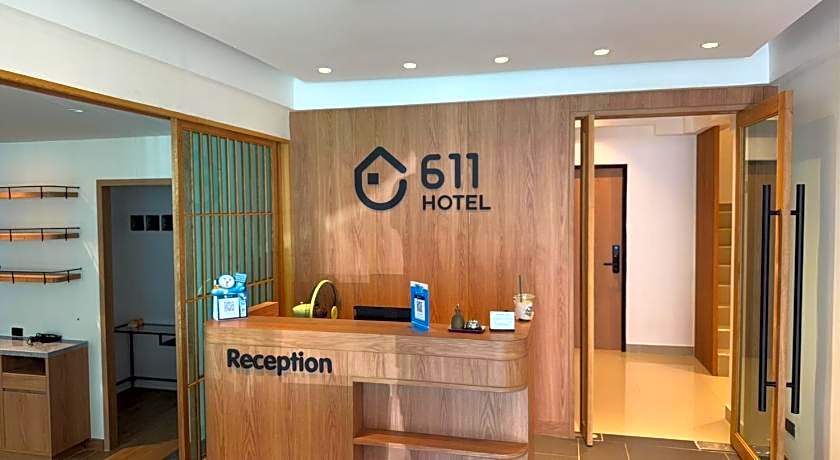 611 Hotel