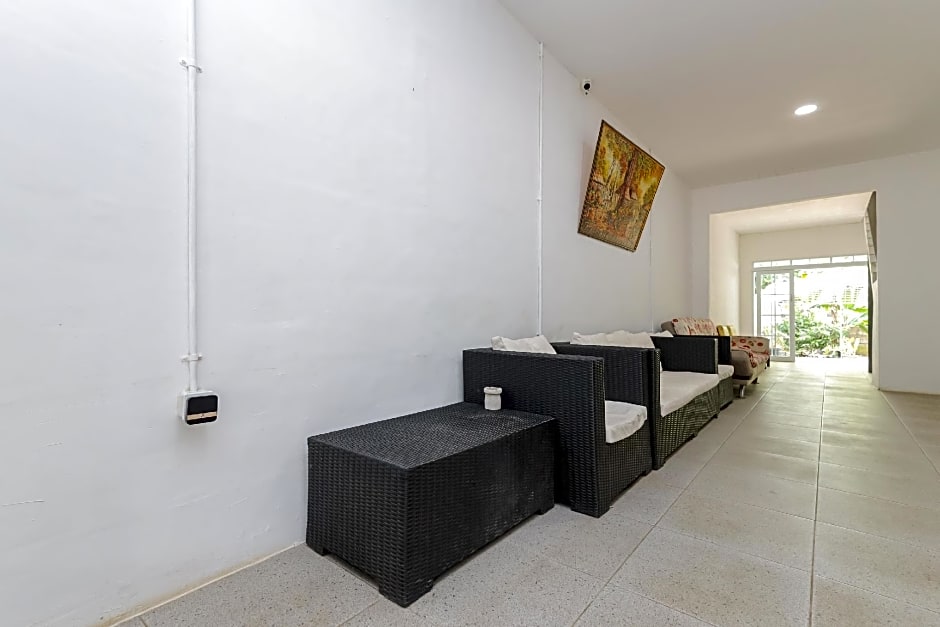 RedDoorz near RSUD Banten Serang