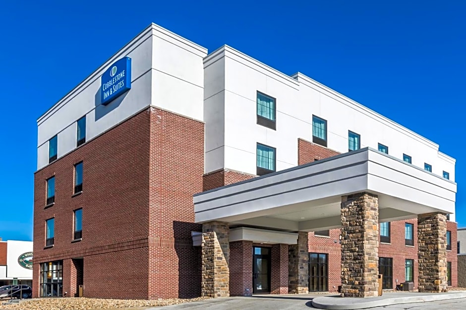 Cobblestone Inn & Suites - Waverly