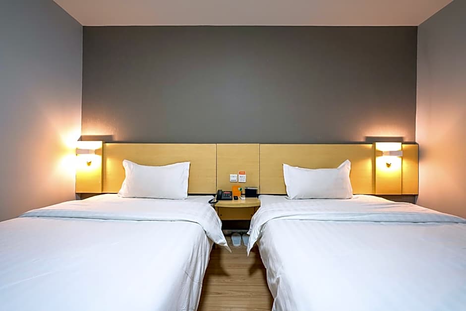 7 Days Inn Nanchang Railway Station Center