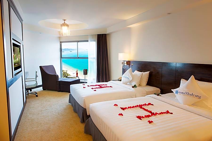 Photo 1 of 1 of Deluxe 2 Beds, Ocean View