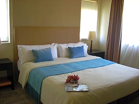Deluxe Suite 2 Bed 2 Bath