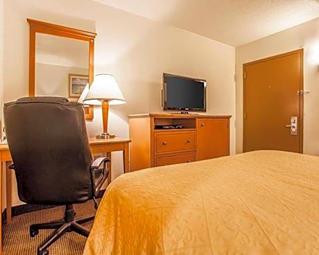 Double Room with One Double Bed - Smoking