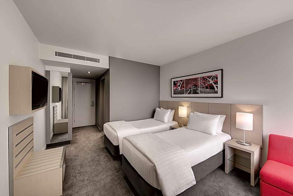Travelodge Hotel Melbourne Docklands