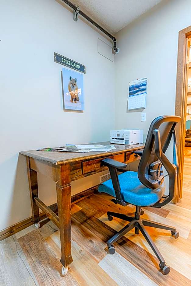 Pintler's Portal Hostel