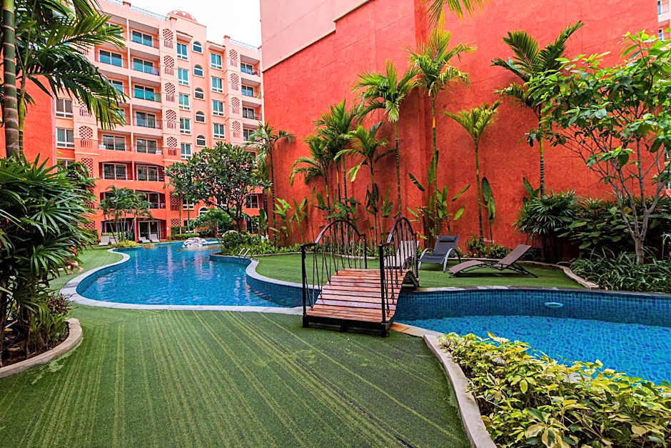 Seven Sea Condo & Water Park Pattaya By the Sea