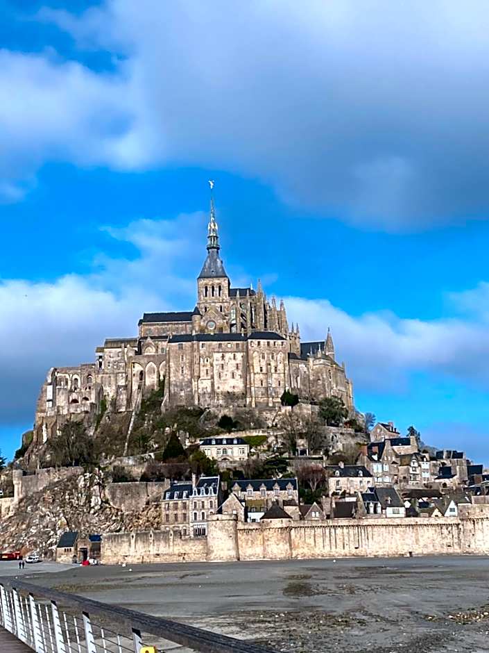 Le Clos de la Barre- Chambres d'hôtes de charme en Normandie-BASLY-Proche plage débarquement