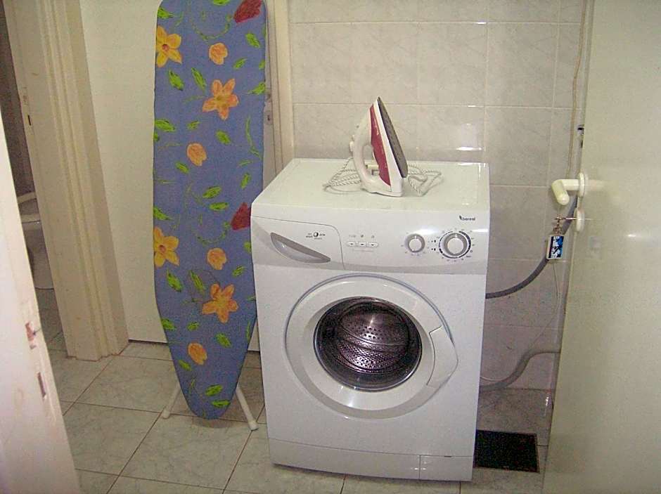 Rantzo Holiday Apartments