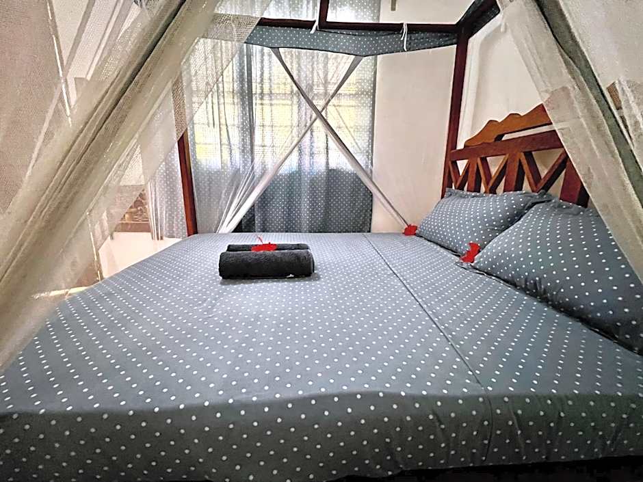 Chikachika Beach B&B