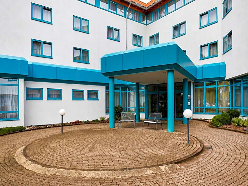 Sunday Hotel Stuttgart Herrenberg