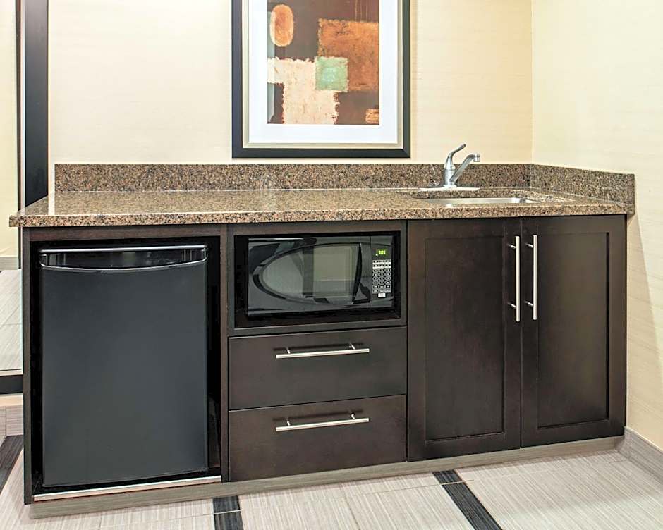 Hampton Inn By Hilton Winnipeg Airport