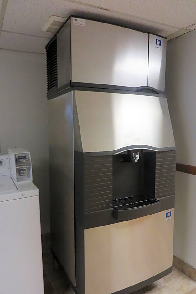 Western Inn & Suite Grinnell IA