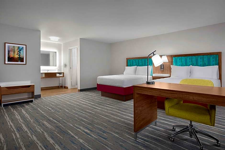 Hampton Inn By Hilton Yorkville
