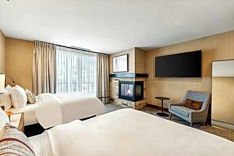 3 Bedroom Snow Park, Club lounge access, 3 Bedroom Residence, Balcony, Fireplace