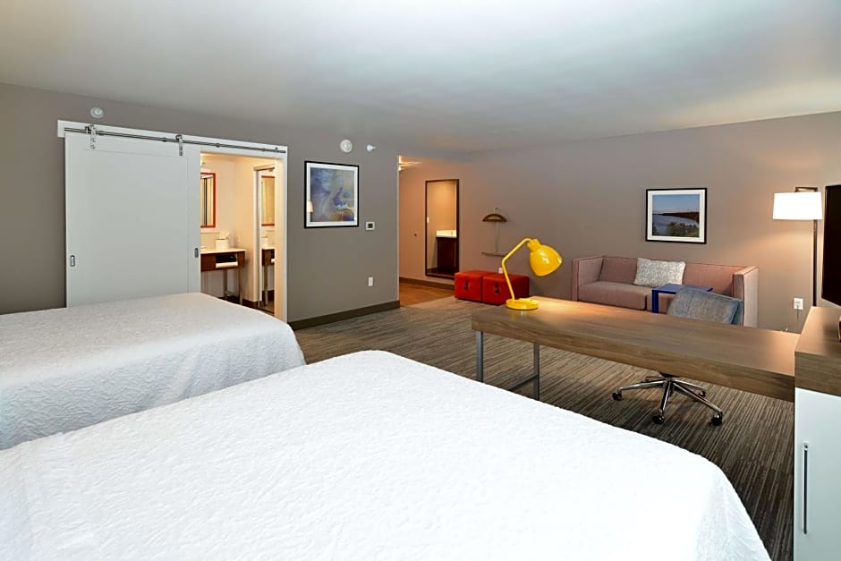 Hampton Inn By Hilton & Suites Menomonie