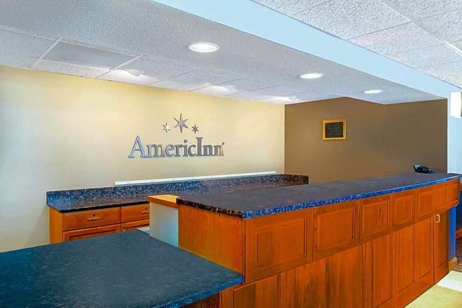 AmericInn by Wyndham North Branch